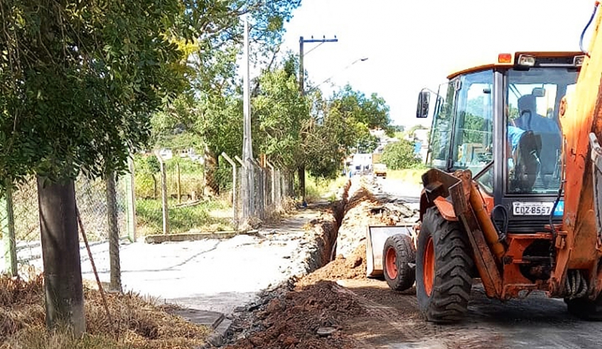 Instalação de rede melhora distribuição de água em área industrial de Cezar de Souza