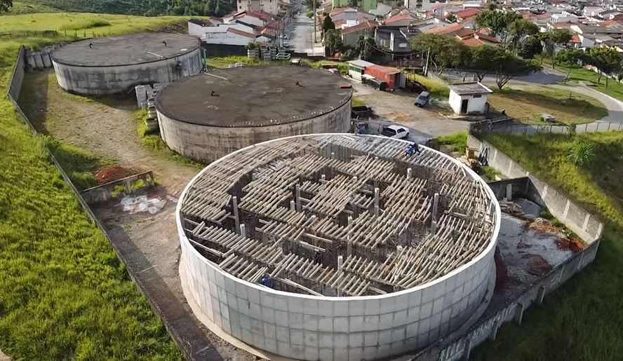 Construção de novo reservatório avança na Vila Nova Aparecida
