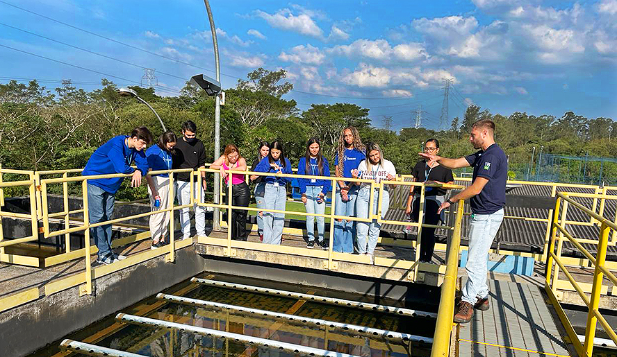Em trabalho de integração, estagiários do Semae visitam ETA Leste e conhecem processo de tratamento de água e temas ambientais